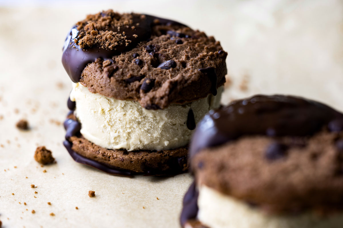 How To Make Easy Ice Cream Sandwiches